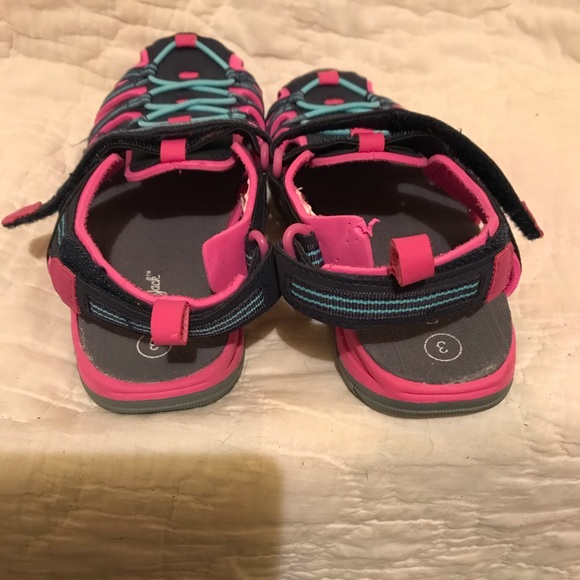 Cat and Jack sandals/water shoes - Picture 4 of 6